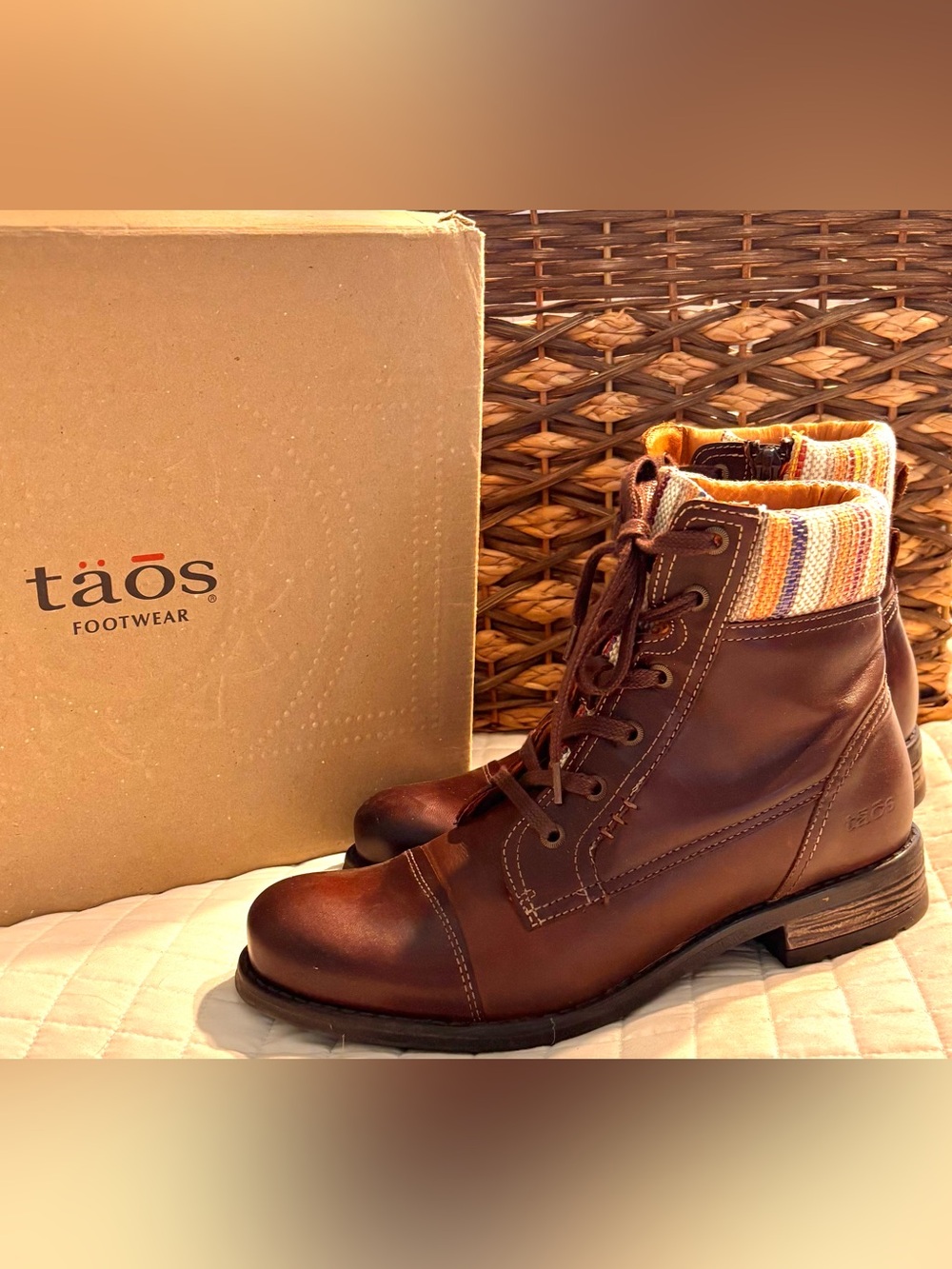 Taos Captain Leather Combat Boots Women's 8-8.5 Brown Lace Up/Zip
Ankle Boots